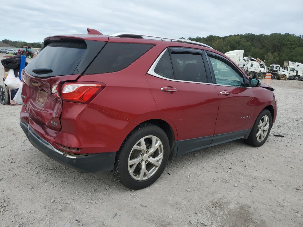 2018 Chevrolet Equinox VIN 3GNAXMEV9JS562282 Copart auction photo, rear end / front end damage thumbnail 3