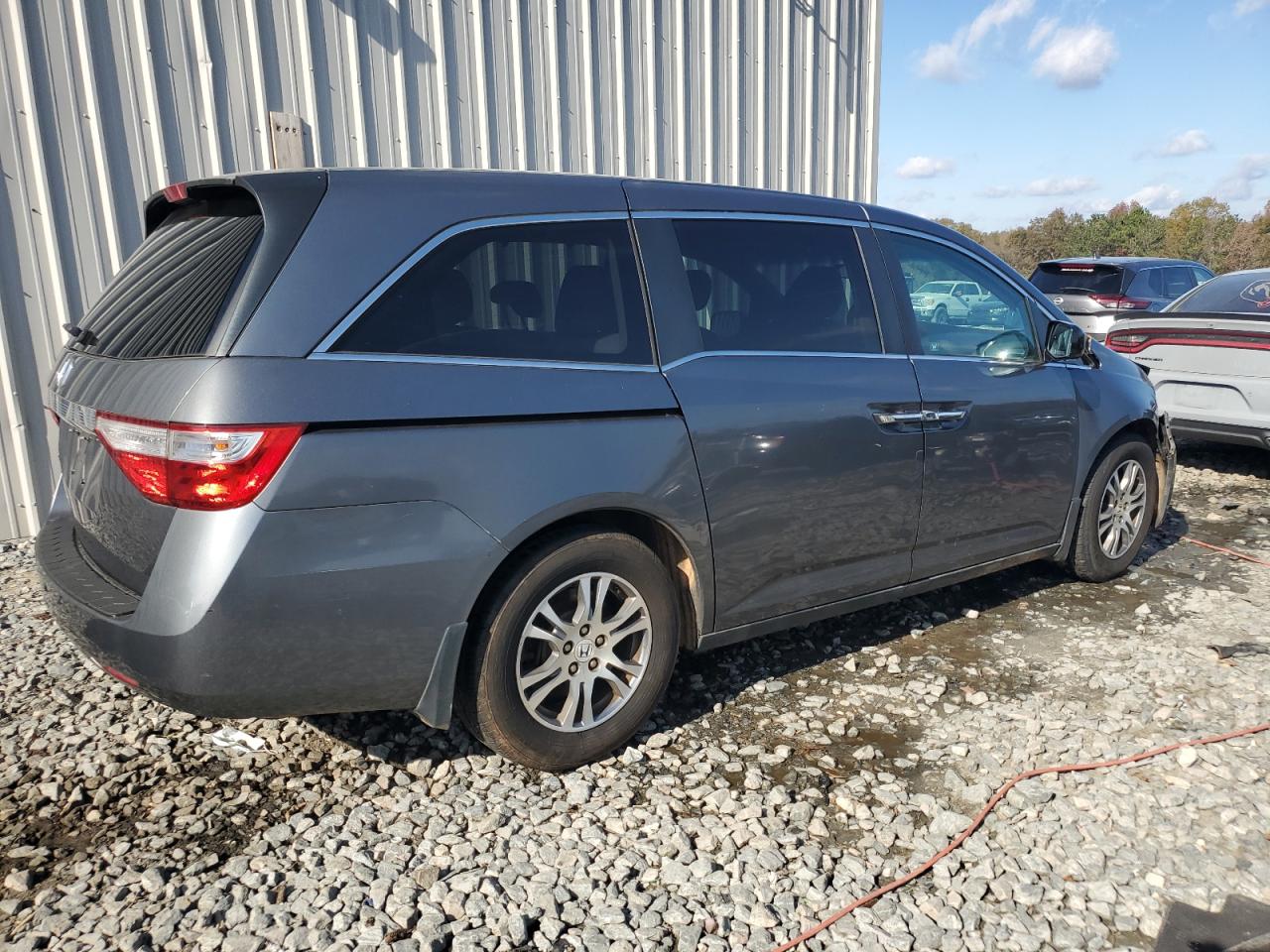 2011 Honda Odyssey VIN 5FNRL5H40BB068984 Copart auction photo, front end damage thumbnail 3
