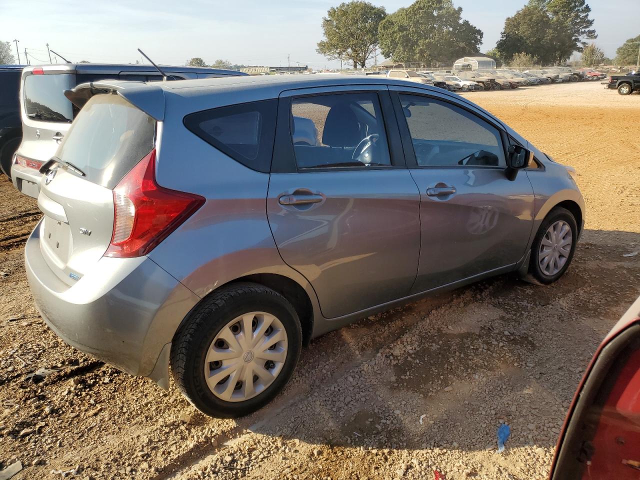 2015 Nissan Versa VIN 3N1CE2CP4FL388688 Copart auction photo, front end / side damage thumbnail 3