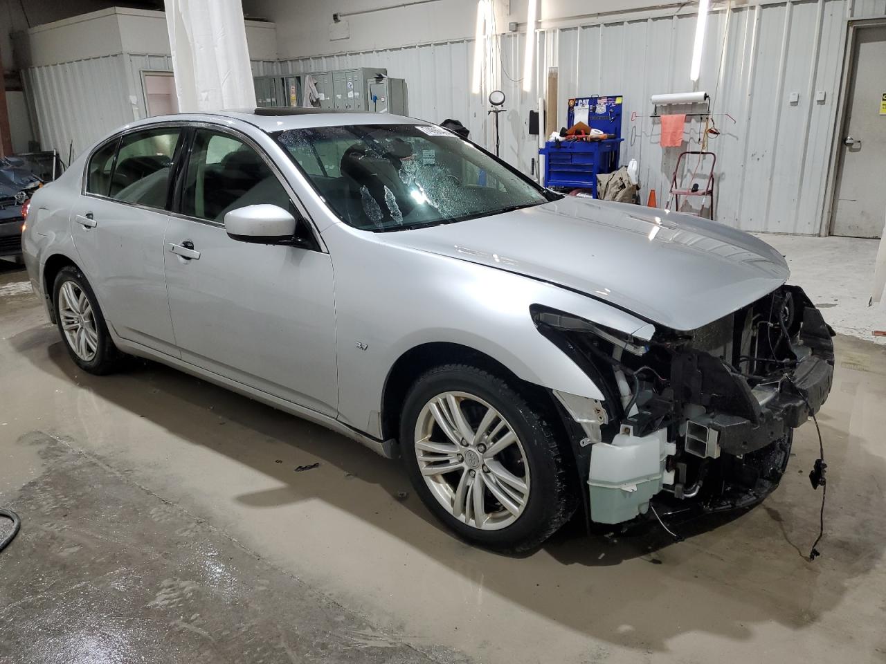2015 Infiniti Q40 VIN JN1CV6AR3FM651013 Copart auction photo, front end damage thumbnail 4
