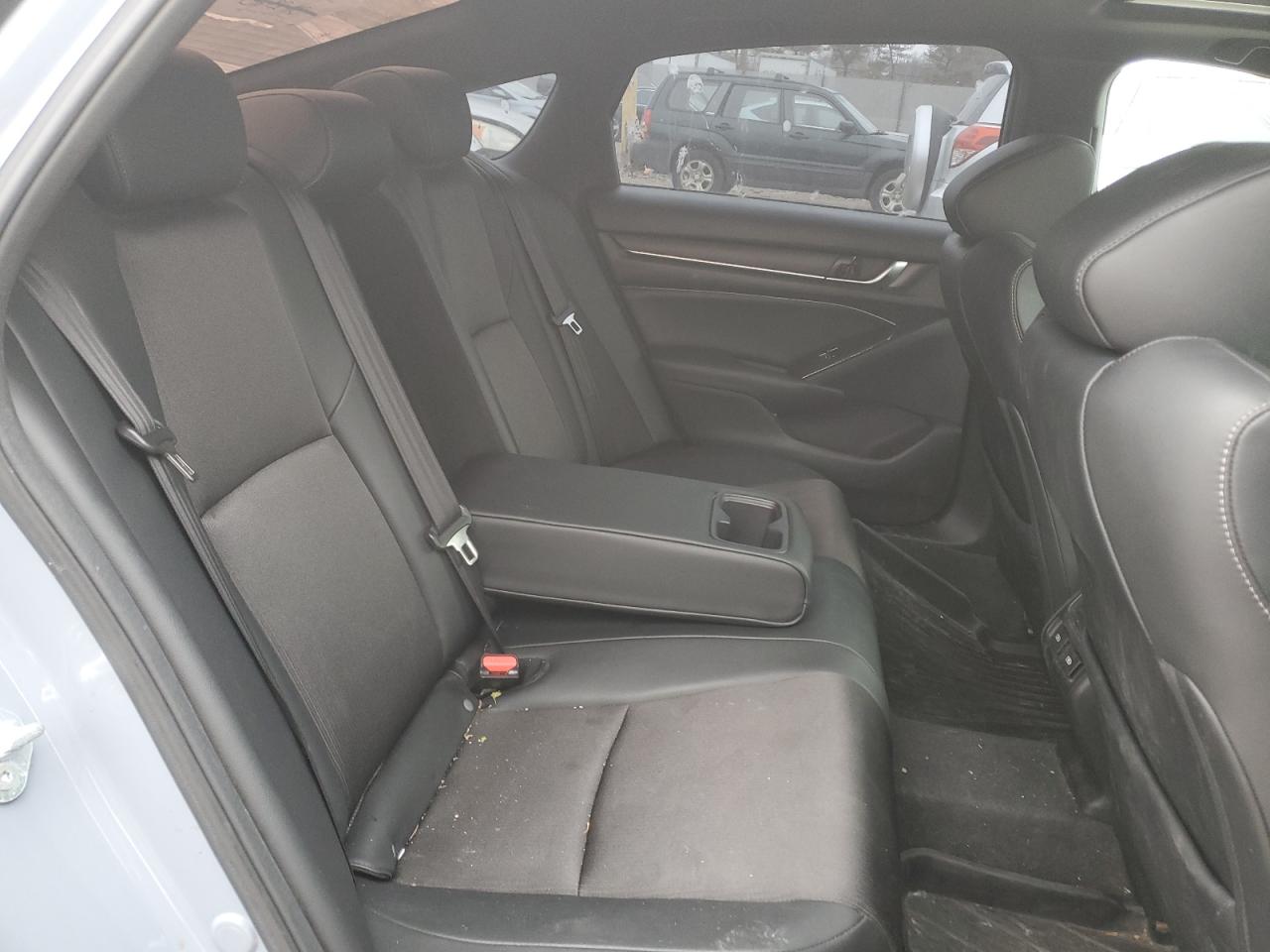 2022 Honda Accord VIN 1HGCV2F36NA013852 Copart auction photo, vandalism damage thumbnail 10