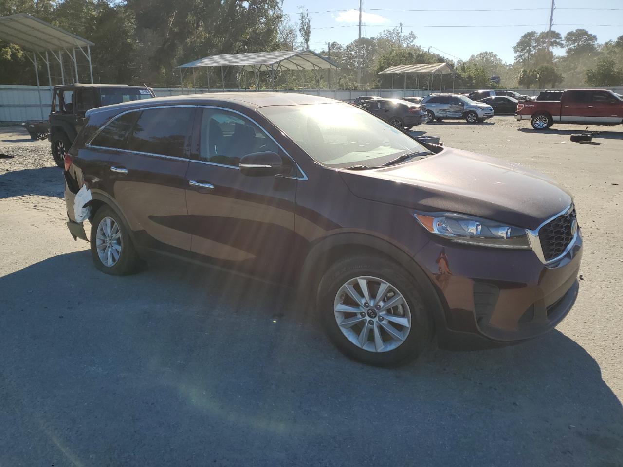 2019 KIA Sorento VIN 5XYPG4A37KG565451 Copart auction photo, rear end damage thumbnail 4