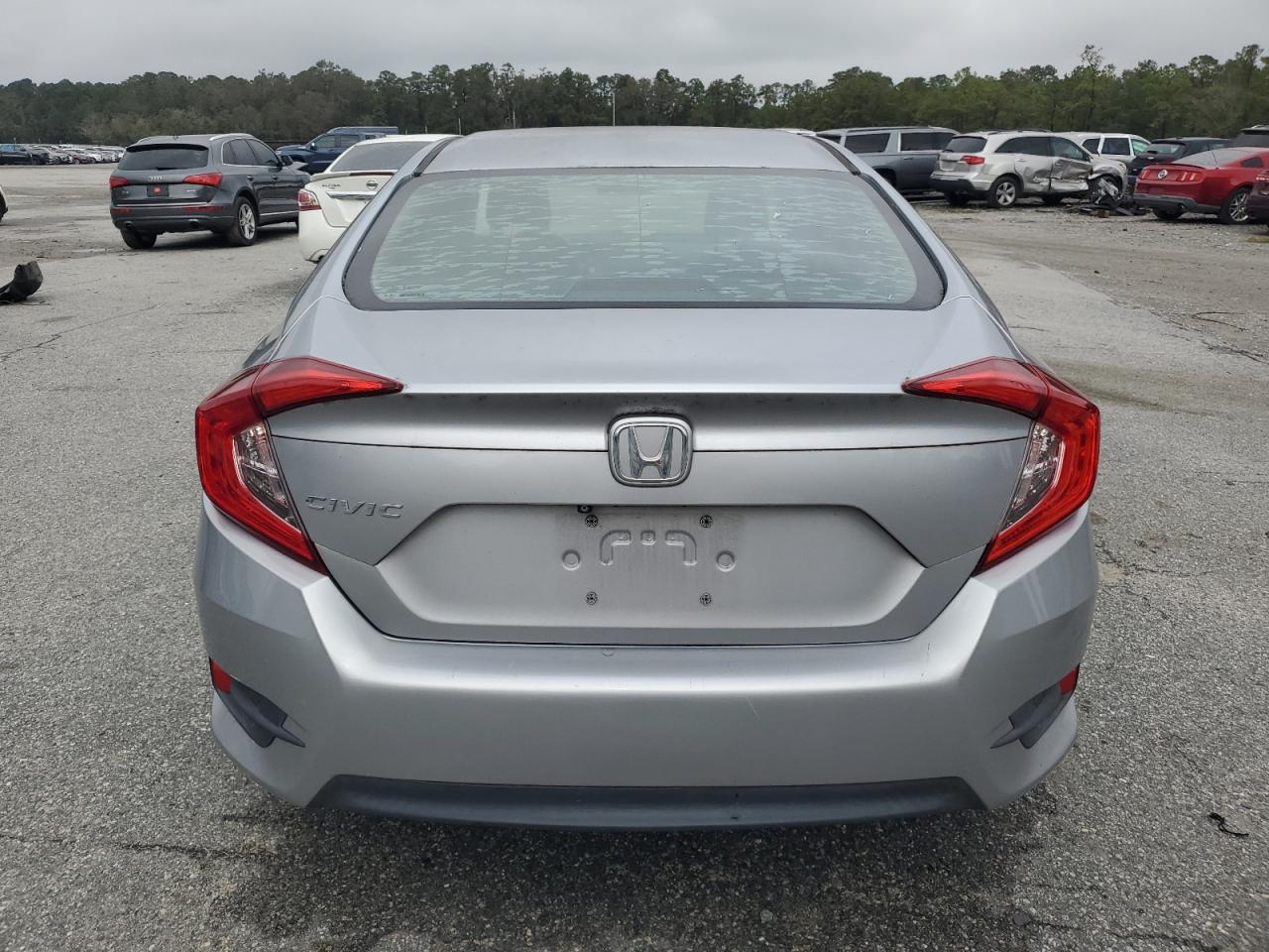 2017 Honda Civic VIN 19XFC2F52HE002111 Copart auction photo, front end damage thumbnail 6