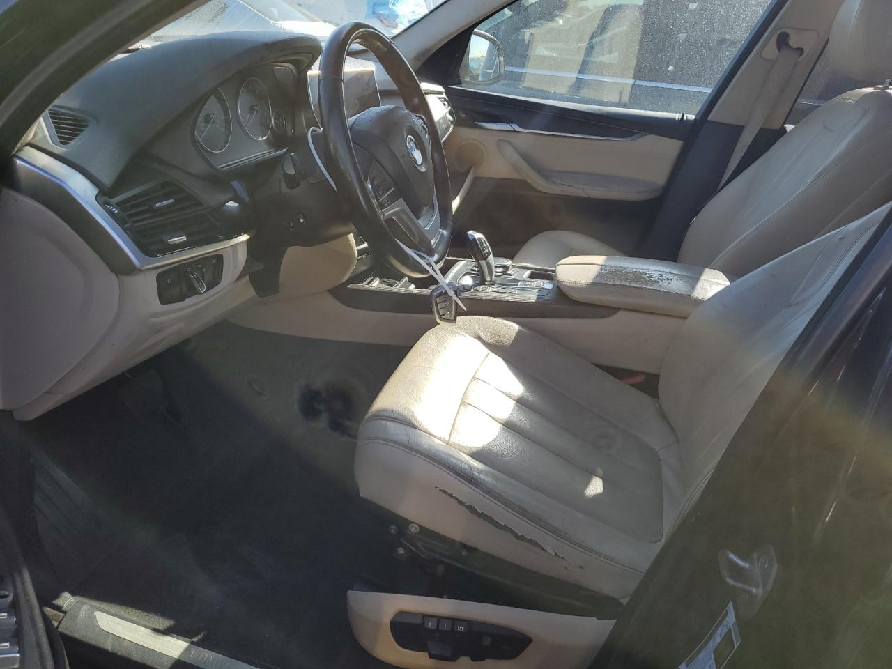 2016 BMW X5 VIN 5UXKR0C56G0S92722 Copart auction photo, normal wear / front end damage thumbnail 7