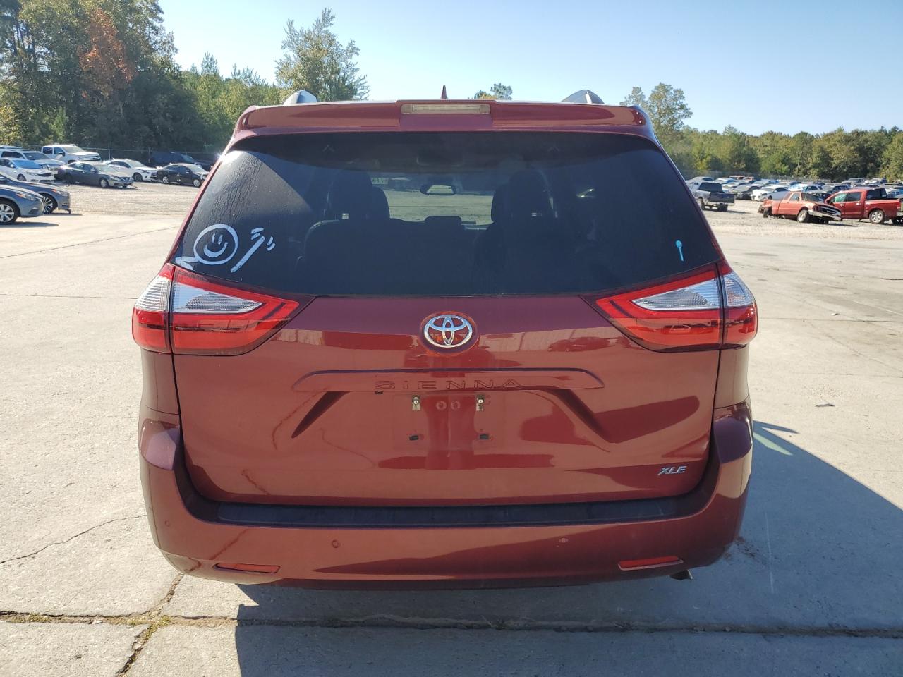 2018 Toyota Sienna VIN 5TDYZ3DC1JS964054 Copart auction photo, front end damage thumbnail 6