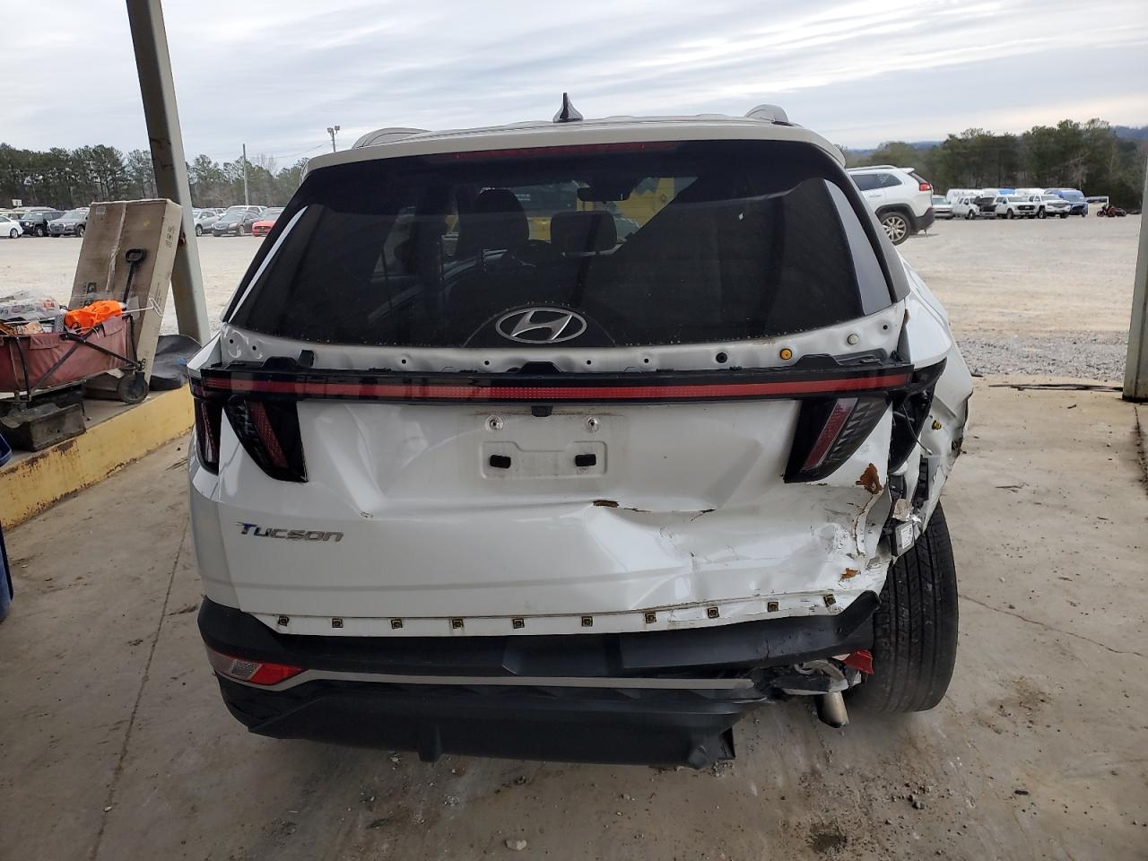 2022 Hyundai Tucson VIN 5NMJB3AE4NH027591 Copart auction photo, rear end damage thumbnail 6