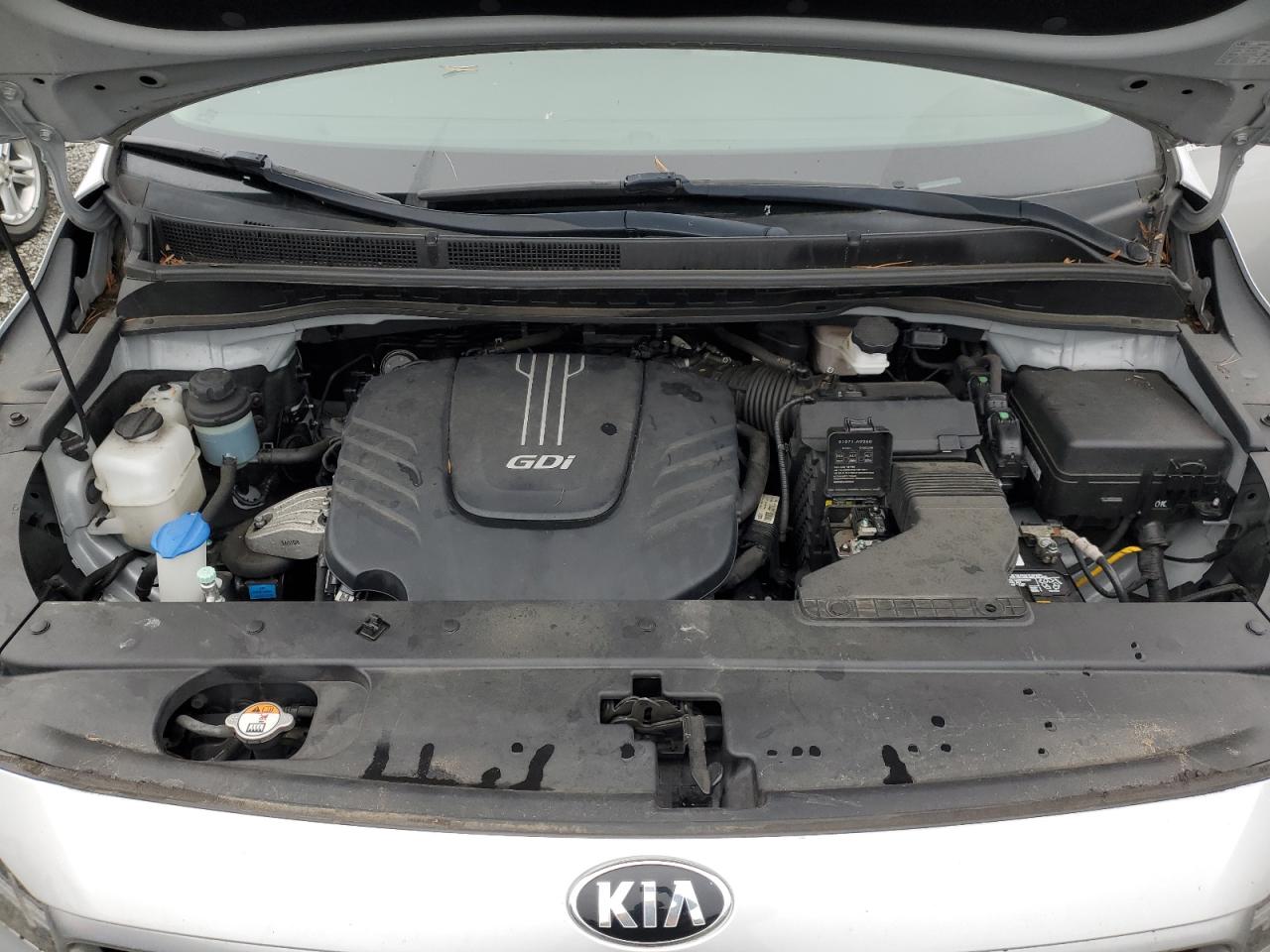 2016 KIA Sedona VIN KNDMB5C19G6198615 Copart auction photo, vandalism damage thumbnail 12