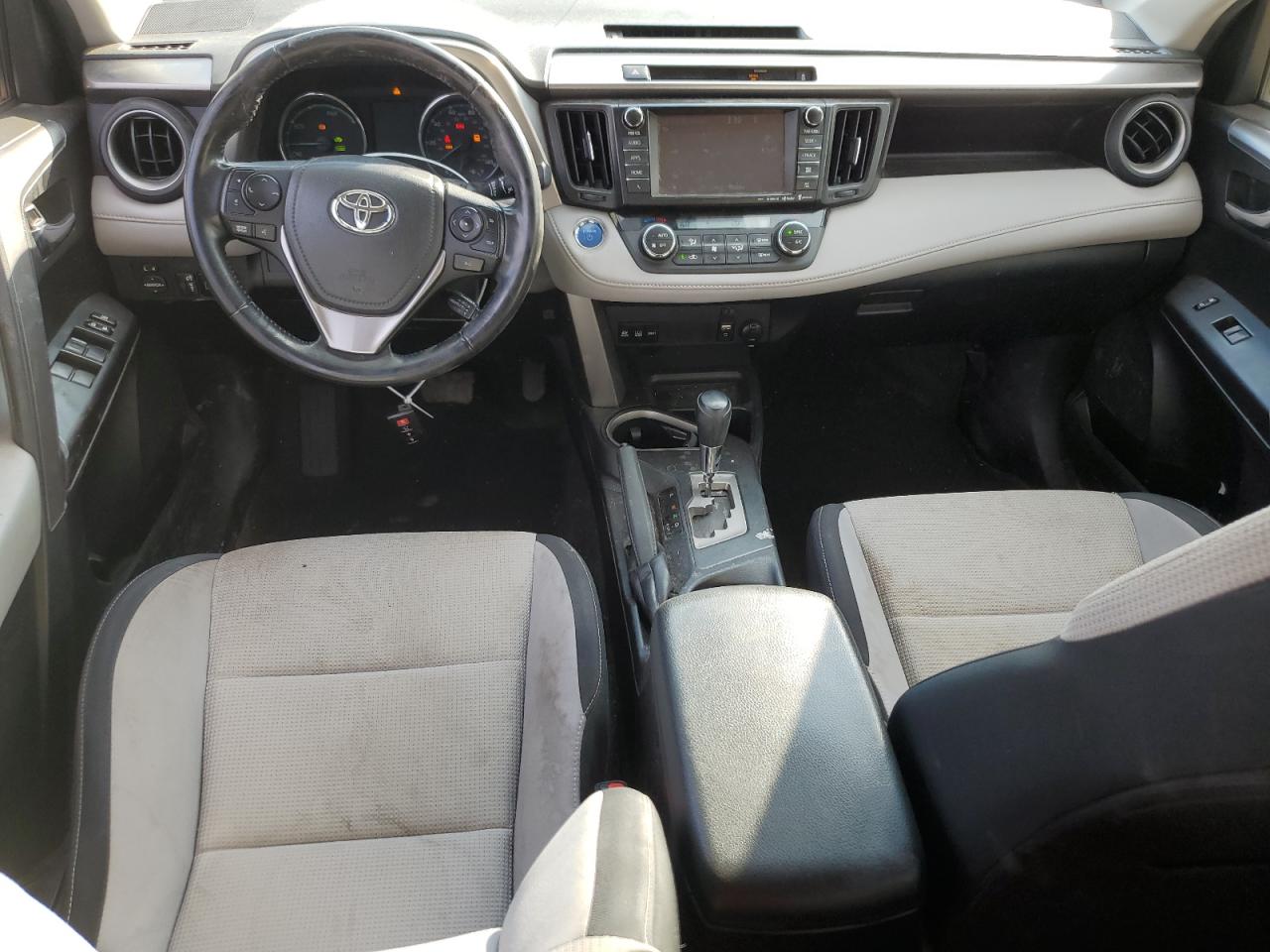 2016 Toyota RAV 4 VIN JTMRJREV8GD031352 Copart auction photo, front end / minor dent/scratches damage thumbnail 8