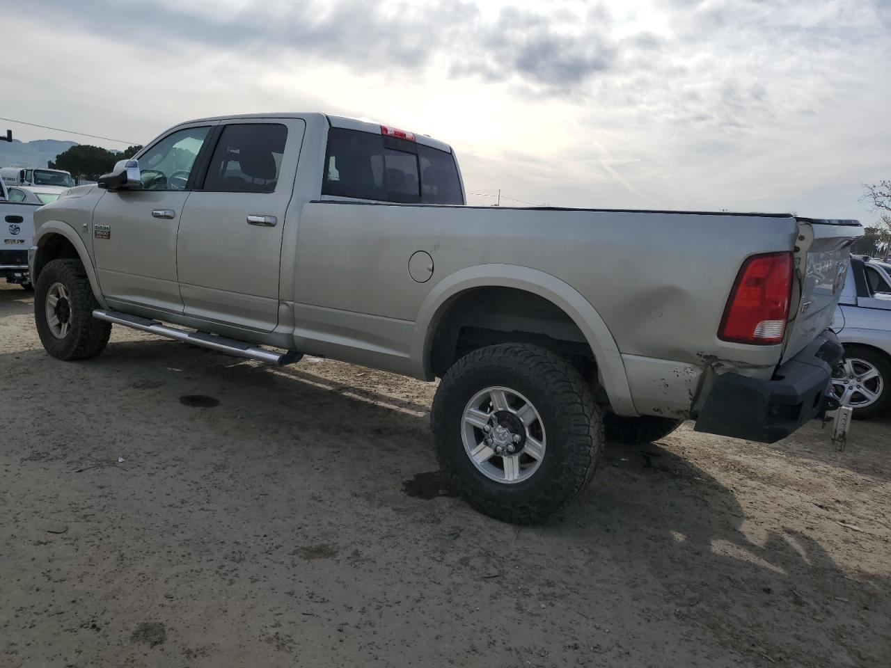 2010 Dodge RAM VIN 3D73Y3CL1AG149016 Copart auction photo, rear end damage thumbnail 2