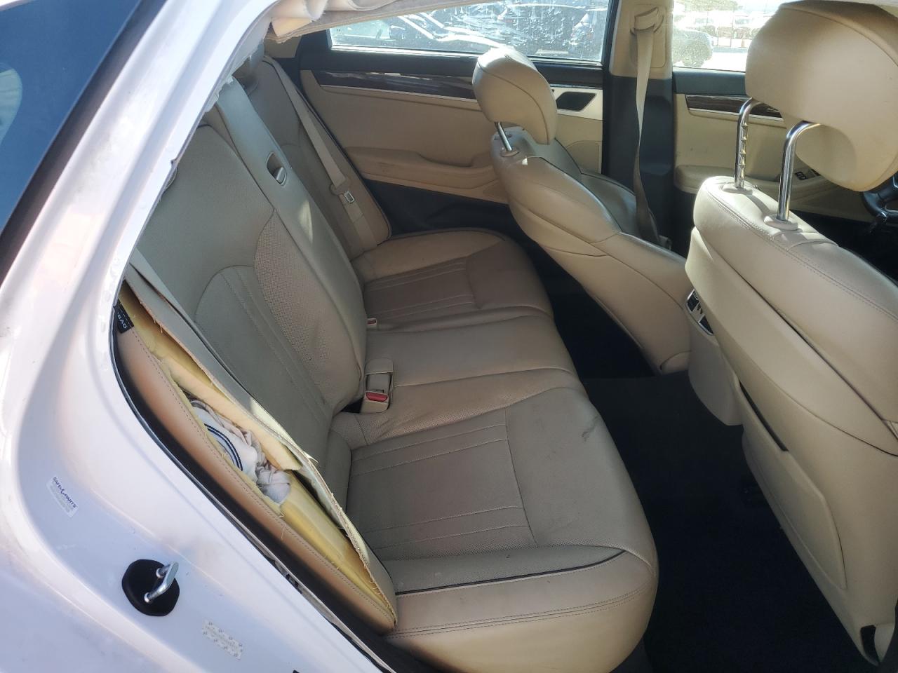 2015 Hyundai Genesis VIN KMHGN4JE6FU068317 Copart auction photo, all over damage thumbnail 11