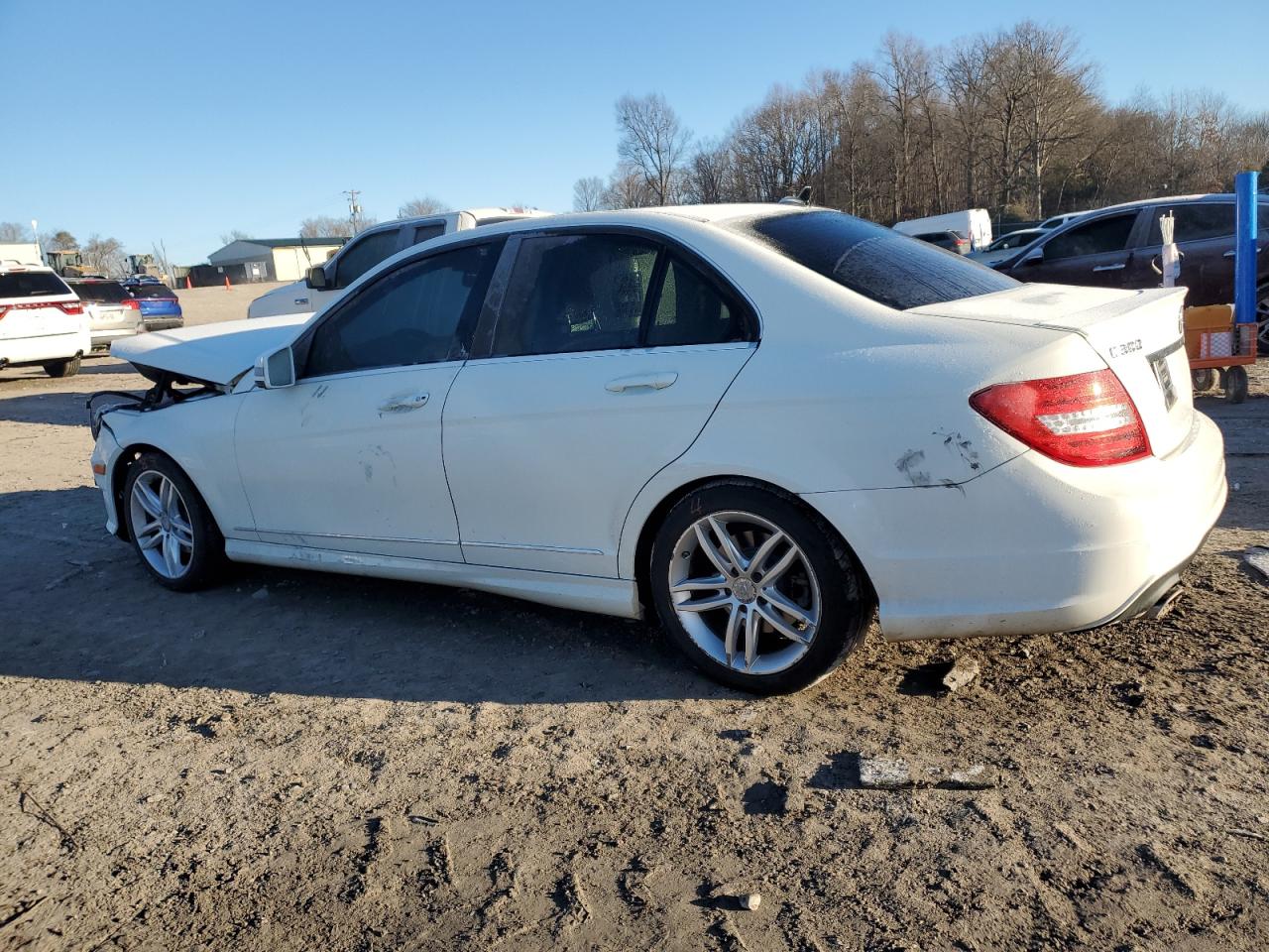 2012 Mercedes-Benz C-klasse VIN WDDGF8BB5CR207113 Copart auction photo, front end damage thumbnail 2