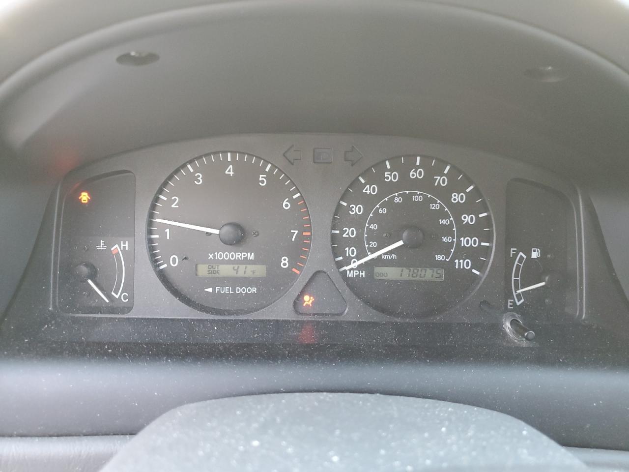2002 Toyota Corolla VIN 1NXBR12E12Z584932 Copart auction photo, front end / rear end damage thumbnail 9