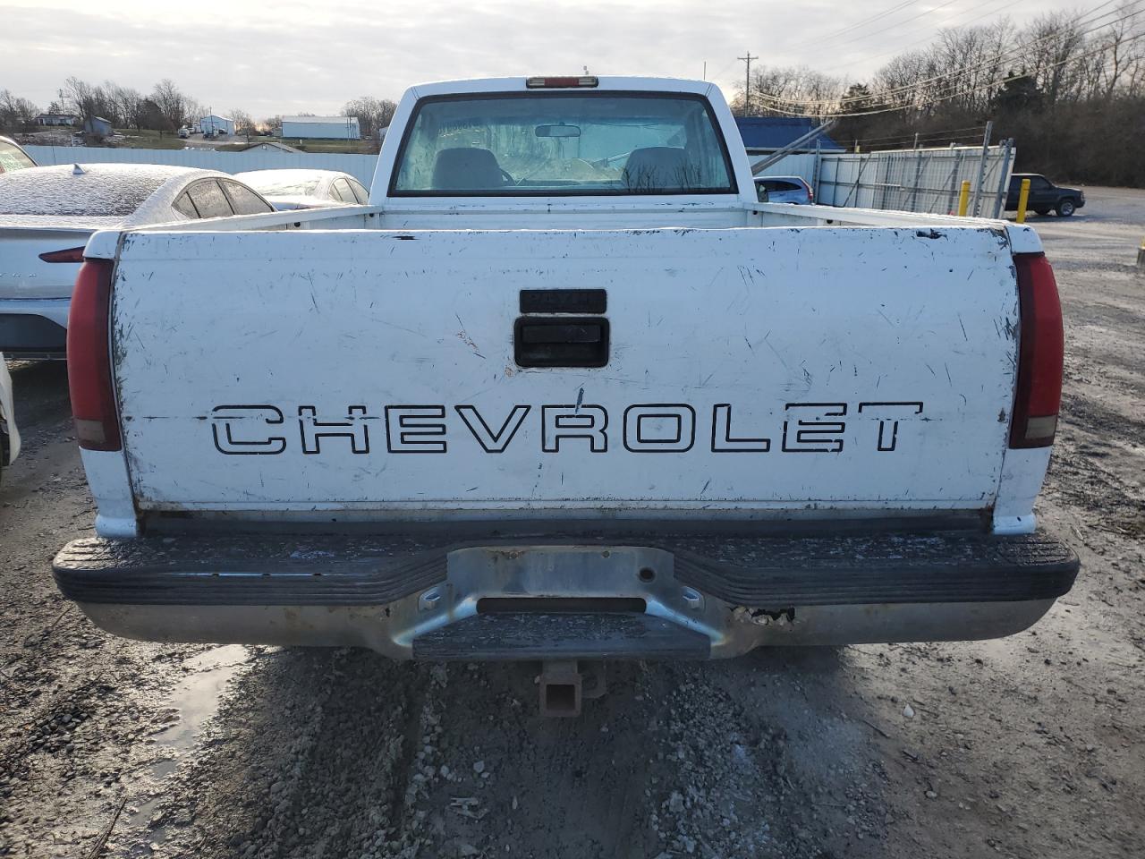 1998 Chevrolet GMT-400 VIN 1GCEK14R3WZ142071 Copart auction photo, normal wear damage thumbnail 6