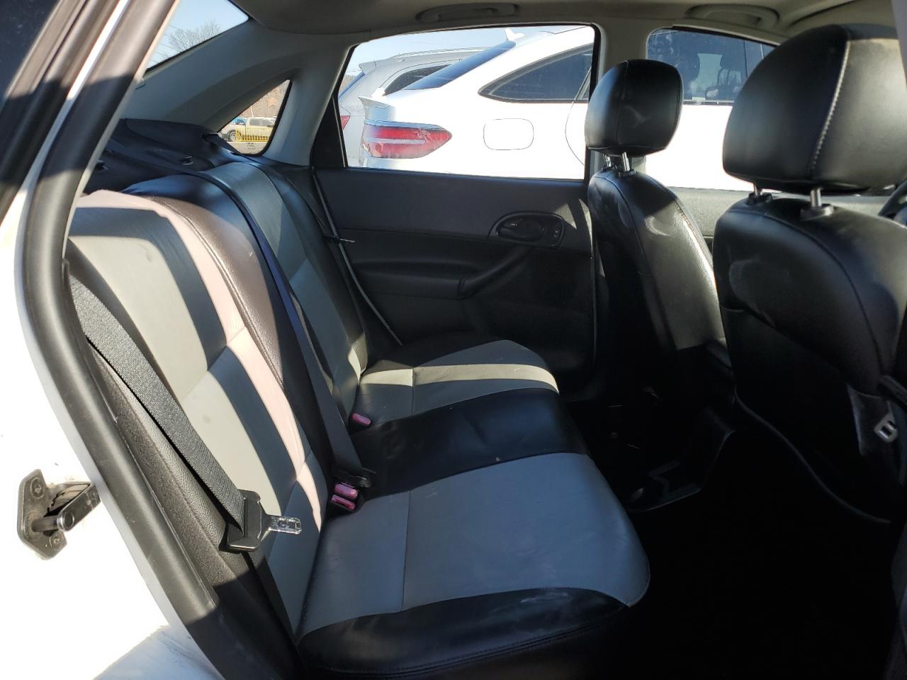 2007 Ford Focus VIN 1FAHP34N77W332469 Copart auction photo, front end / rear end damage thumbnail 10