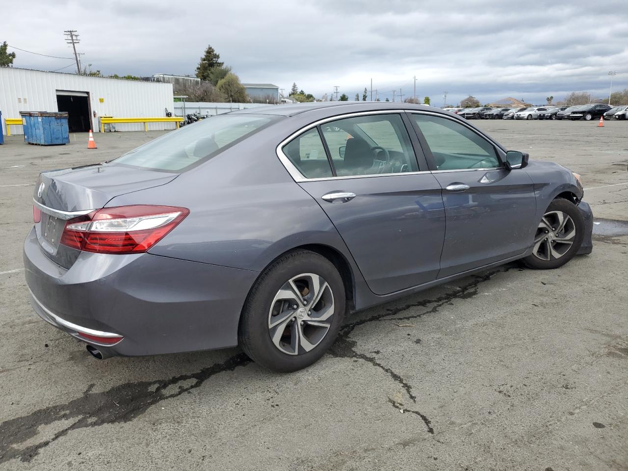 2017 Honda Accord VIN 1HGCR2F32HA098892 Copart auction photo, front end / undercarriage damage thumbnail 3