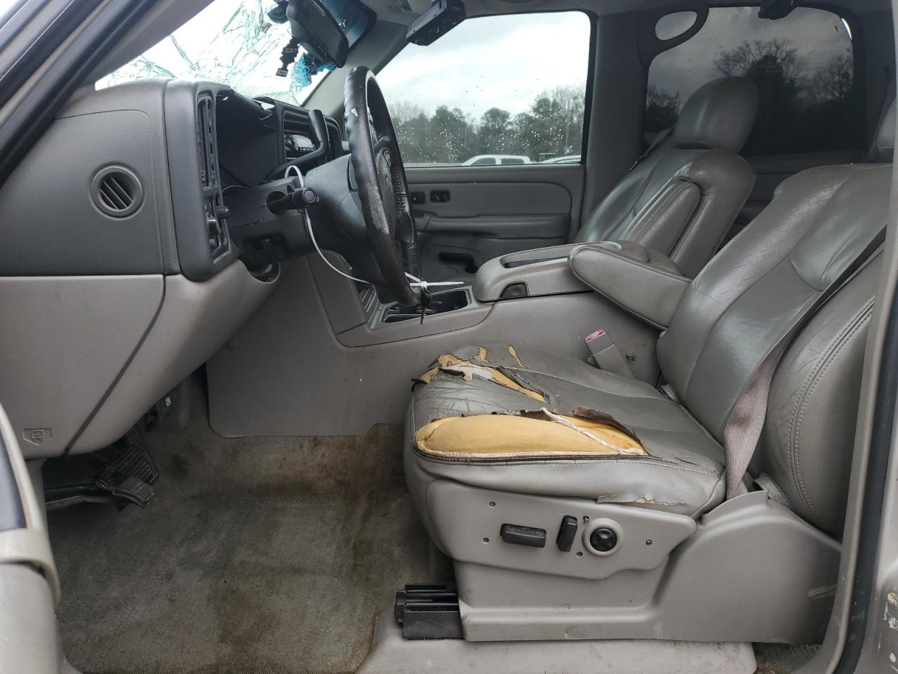 2004 Chevrolet Tahoe VIN 1GNEK13Z64R218825 Copart auction photo, top/roof / side damage thumbnail 7