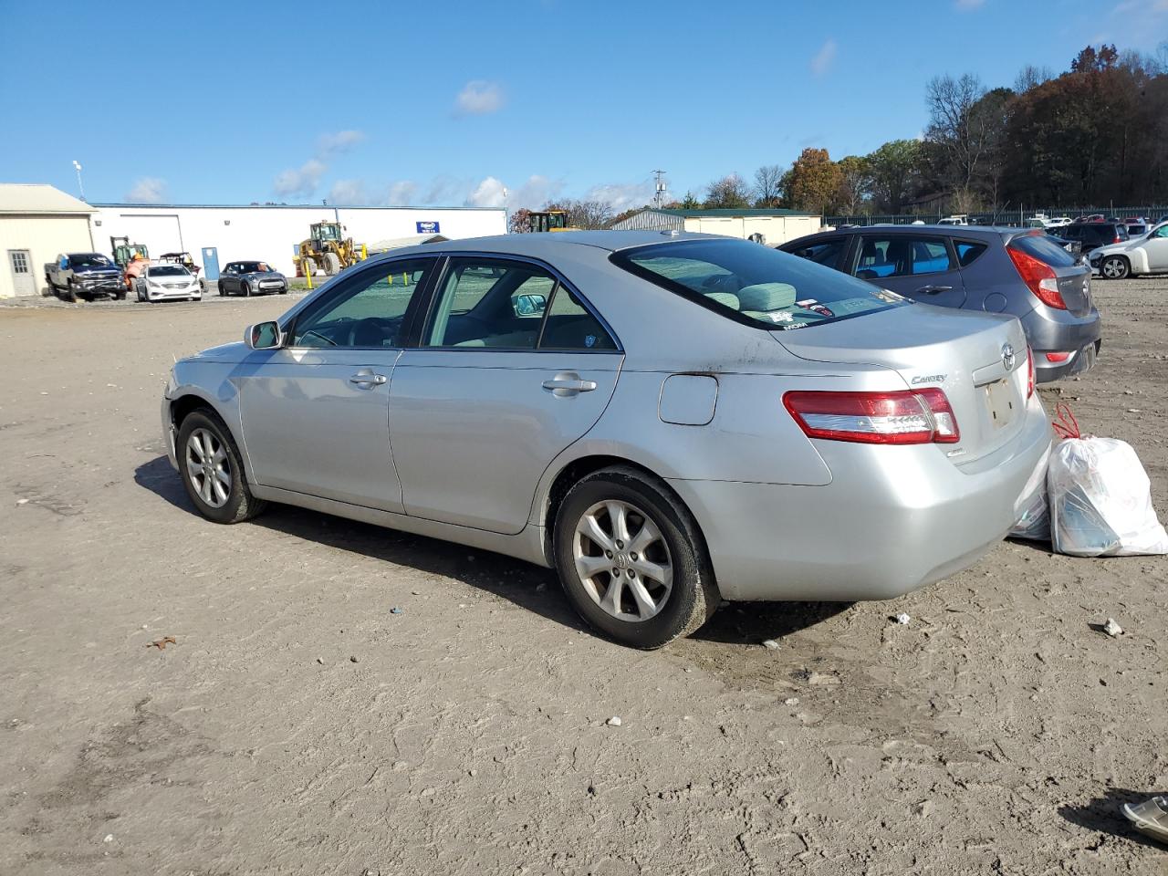 2011 Toyota Camry VIN 4T1BF3EK5BU228764 Copart auction photo, front end / minor dent/scratches damage thumbnail 2