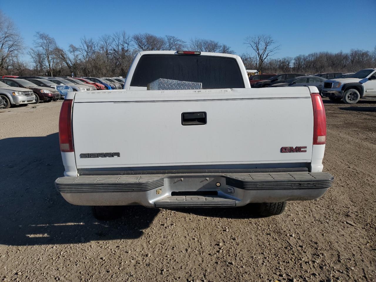 1998 GMC Sierra VIN 1GTEK19W6WE532409 Copart auction photo, front end damage thumbnail 6
