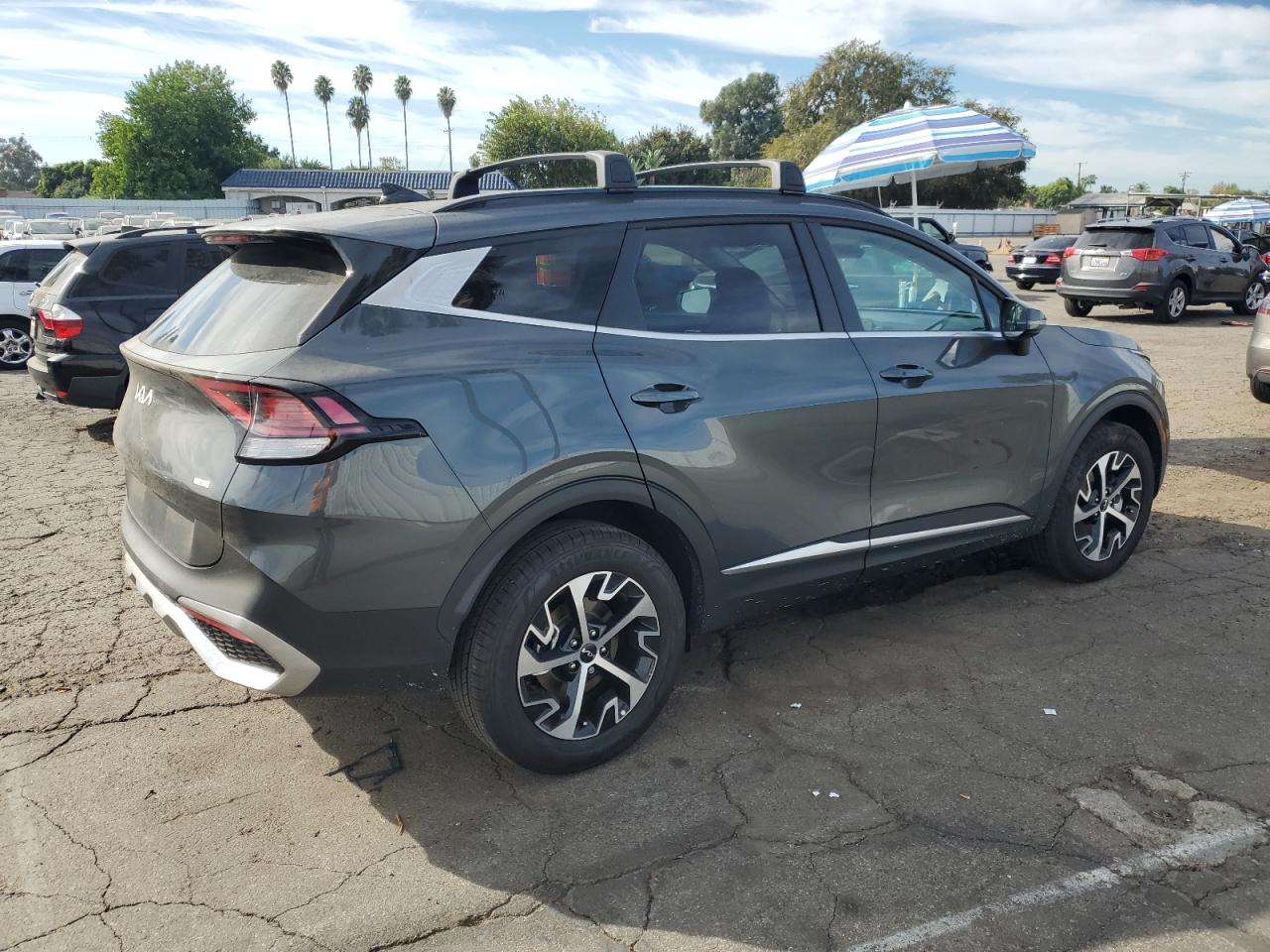 2024 KIA Sportage VIN KNDPVCDG8R7163282 Copart auction photo, minor dent/scratches damage thumbnail 3
