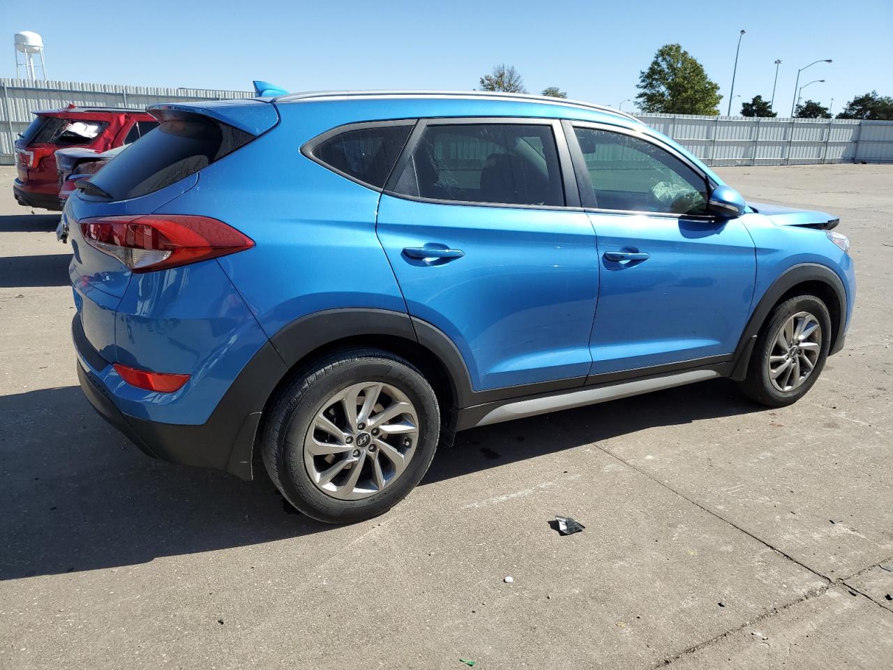 2018 Hyundai Tucson VIN KM8J33A45JU641505 Copart auction photo, front end / minor dent/scratches damage thumbnail 3