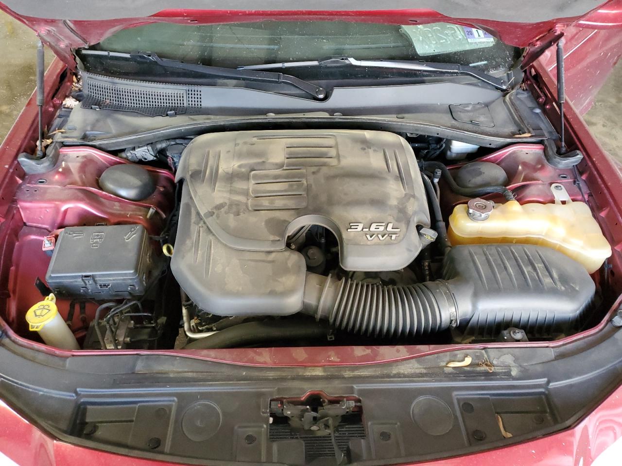 2013 Chrysler 300 VIN 2C3CCAAG5DH572791 Copart auction photo, front end / side damage thumbnail 11