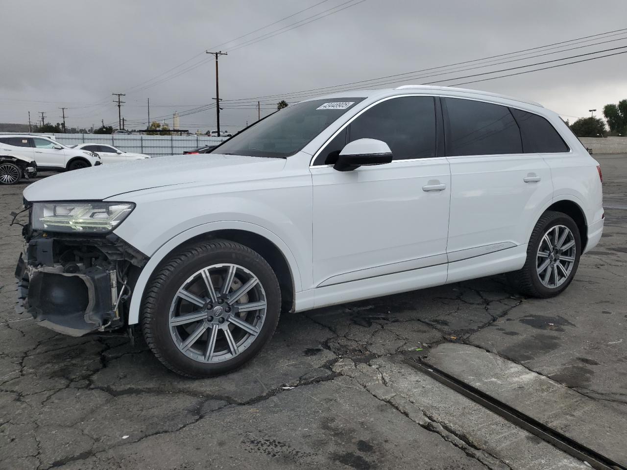 2019 Audi Q7 VIN WA1LAAF71KD008828