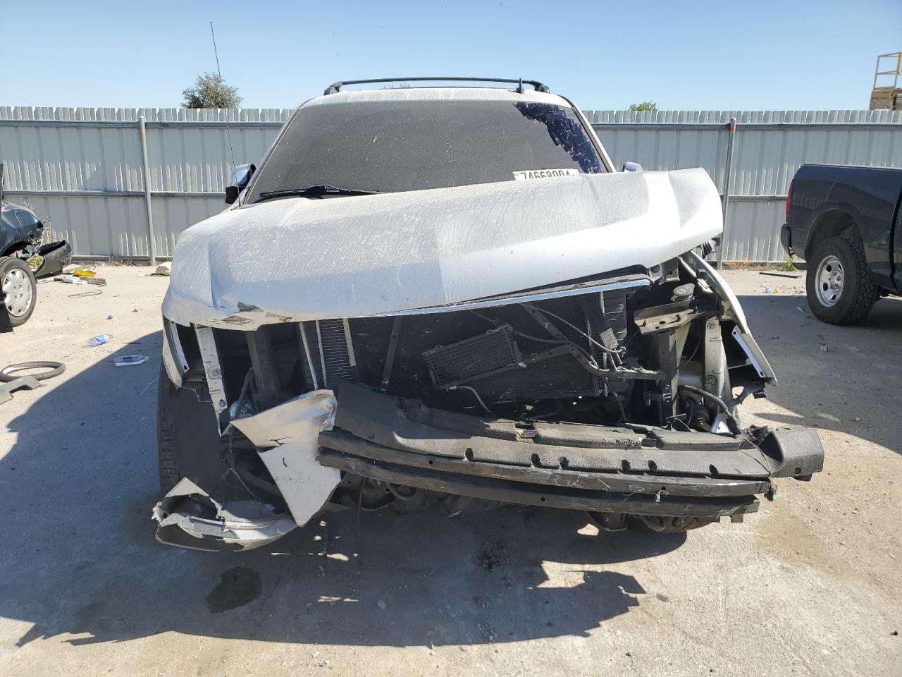 2011 Chevrolet Avalanche VIN 3GNTKFE36BG238955 Copart auction photo, front end damage thumbnail 5