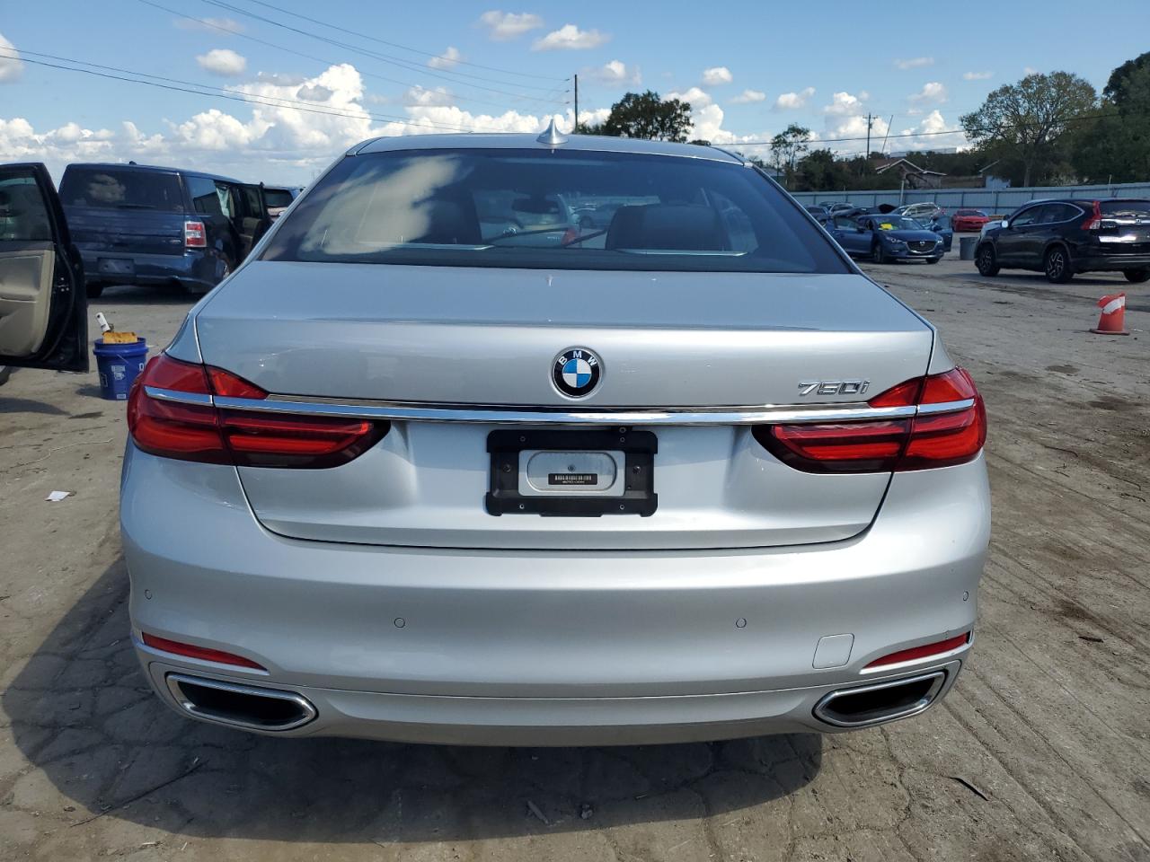 2017 BMW 7er VIN WBA7F0C31HGM21647 Copart auction photo, all over damage thumbnail 6