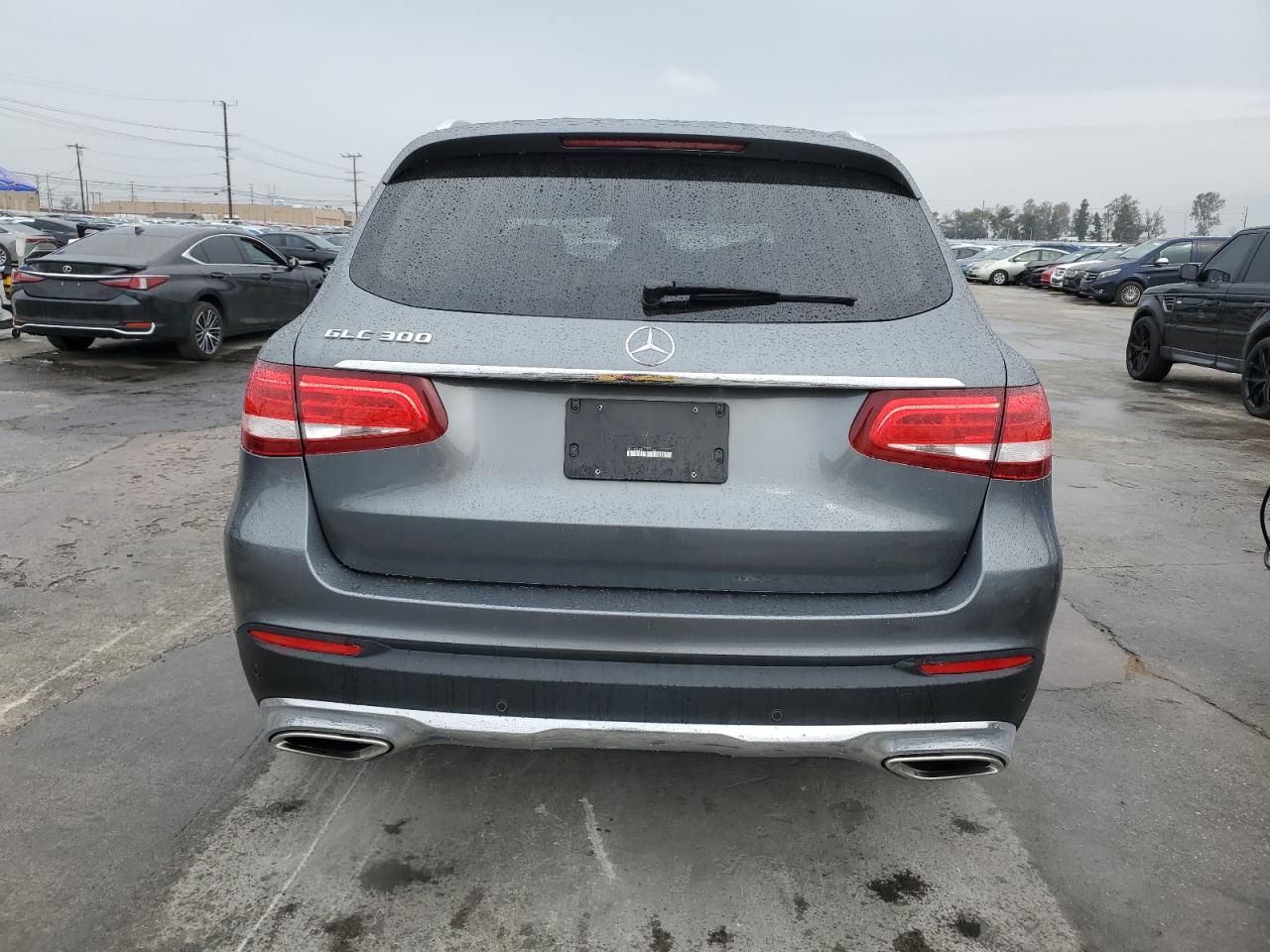 2018 Mercedes-Benz GLC VIN WDC0G4JBXJV077122 Copart auction photo, vandalism / stripped damage thumbnail 6