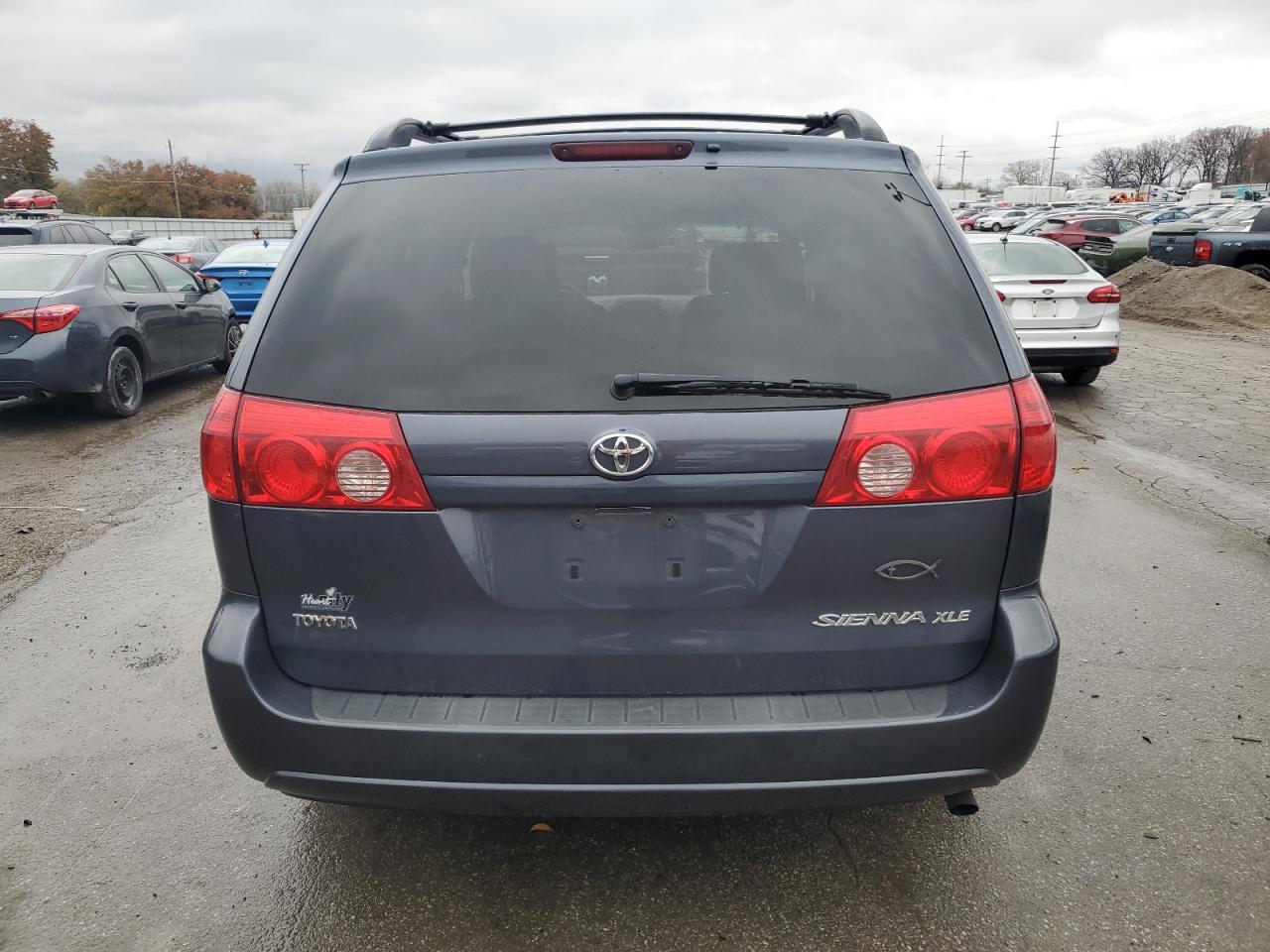 2008 Toyota Sienna VIN 5TDZK22C08S131930 Copart auction photo, side damage thumbnail 6