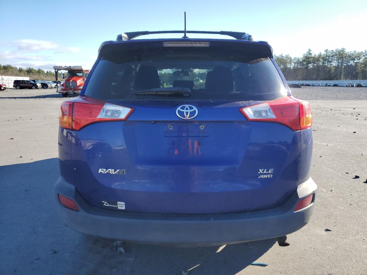 2014 Toyota RAV 4 VIN 2T3RFREV1EW152077 Copart auction photo, front end / minor dent/scratches damage thumbnail 6