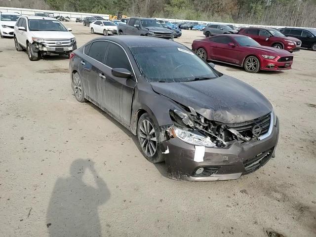 2017 Nissan Altima VIN 1N4AL3AP6HC186832 Copart auction photo, front end damage thumbnail 11