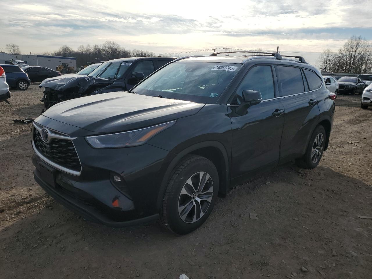 2022 Toyota Highlander VIN 5TDGBRCH3NS555365