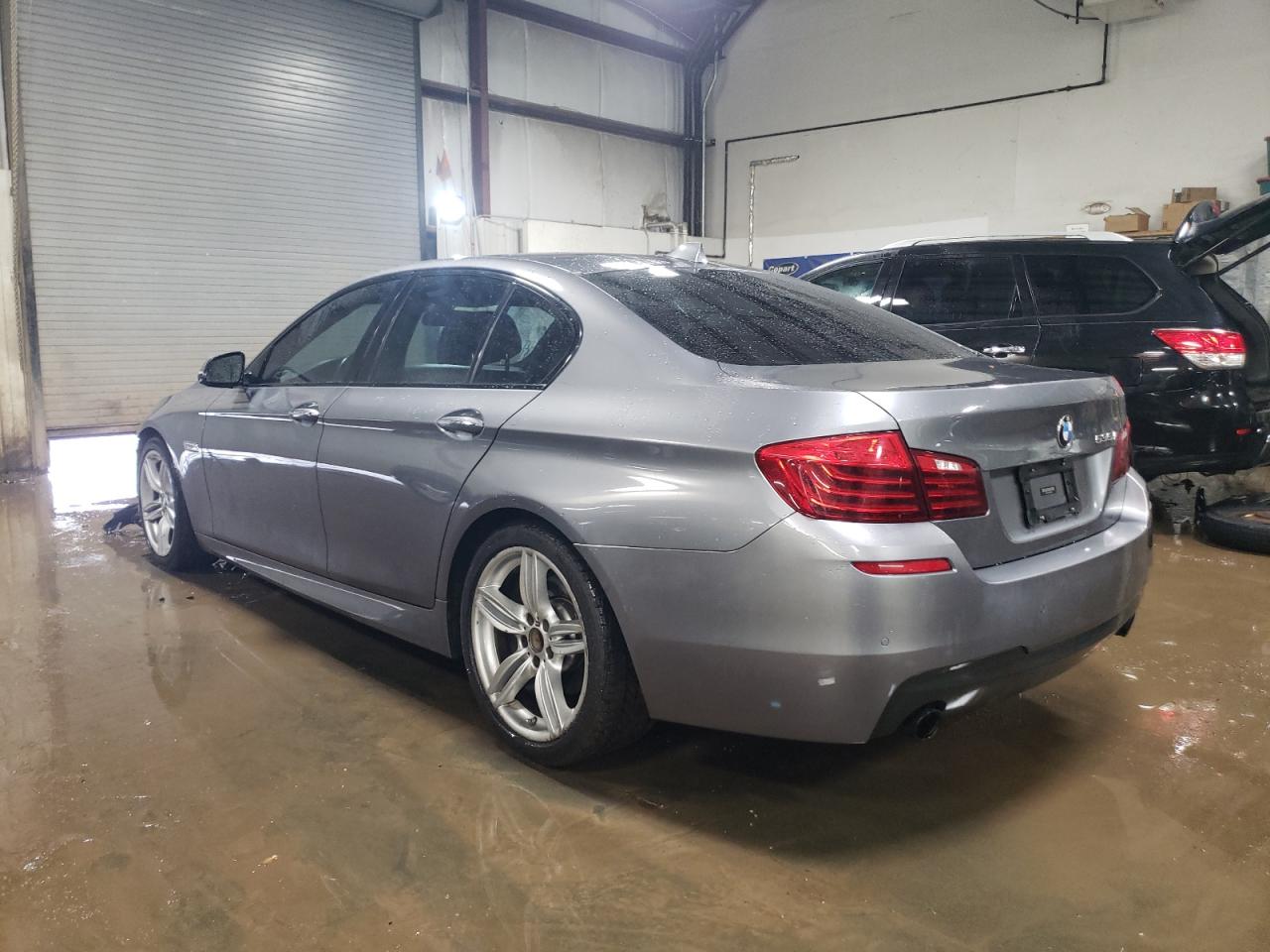 2014 BMW 5er VIN WBA5B1C52ED476681 Copart auction photo, front end / minor dent/scratches damage thumbnail 2