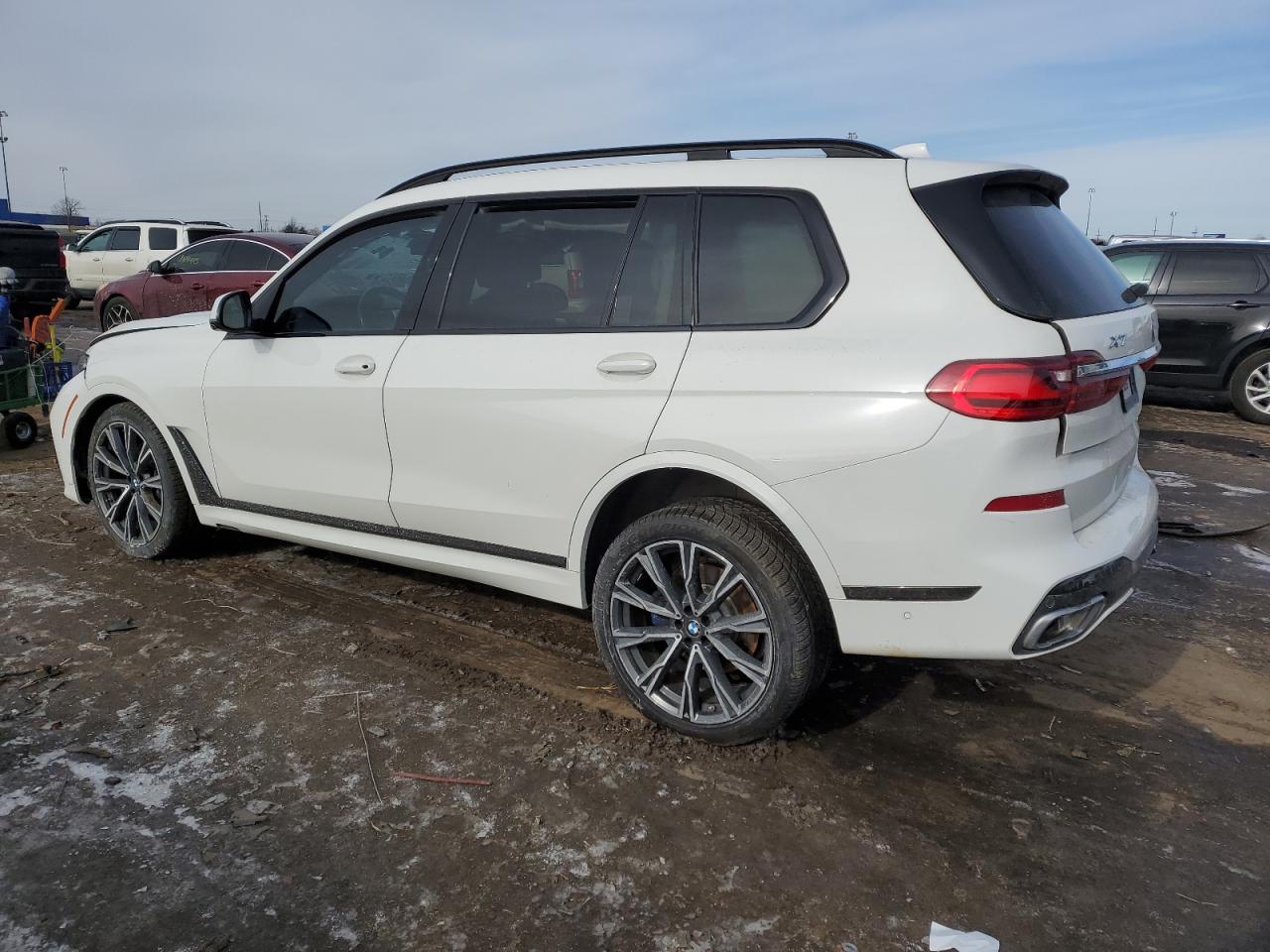 2021 BMW X7 VIN 5UXCW2C01M9E59155 Copart auction photo, front end / rear end damage thumbnail 2