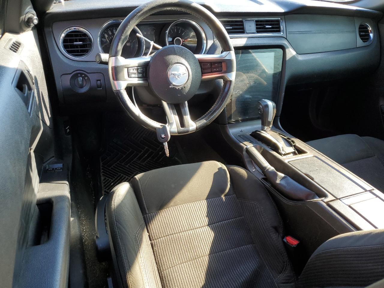 2014 Ford Mustang VIN 1ZVBP8AM3E5273963 Copart auction photo, front end / minor dent/scratches damage thumbnail 8
