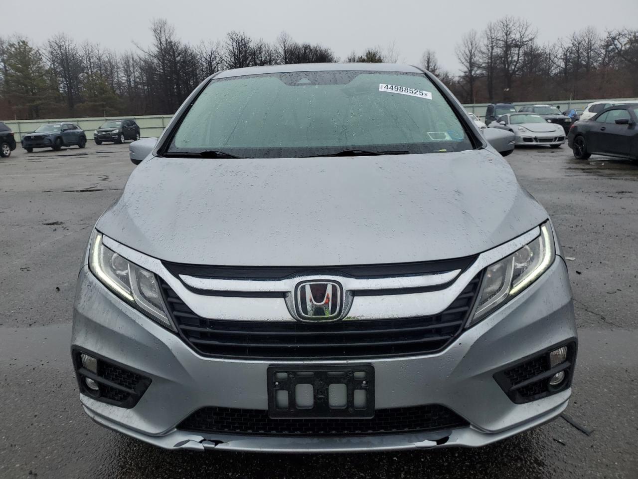 2019 Honda Odyssey VIN 5FNRL6H78KB114884 Copart auction photo, undercarriage / minor dent/scratches damage thumbnail 5