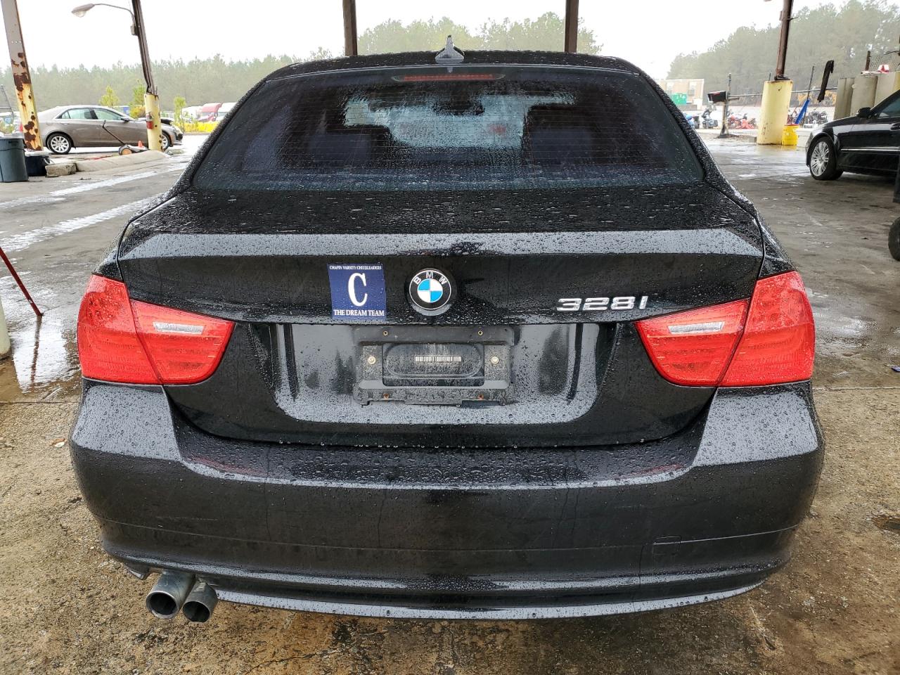 2011 BMW 3er VIN WBAPH7G59BNN02431 Copart auction photo, front end damage thumbnail 6