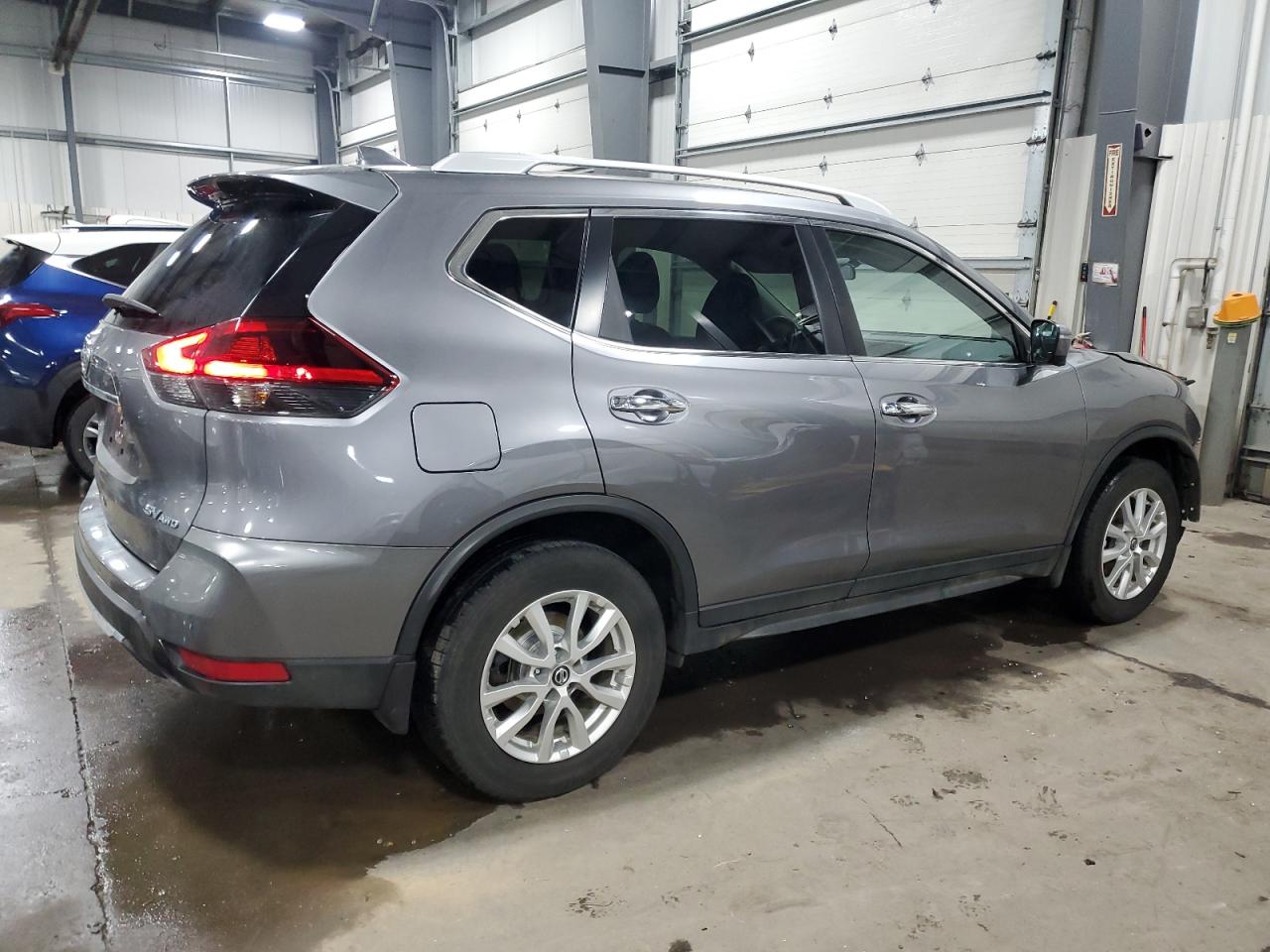 2018 Nissan Rogue VIN KNMAT2MV7JP573466 Copart auction photo, front end damage thumbnail 3