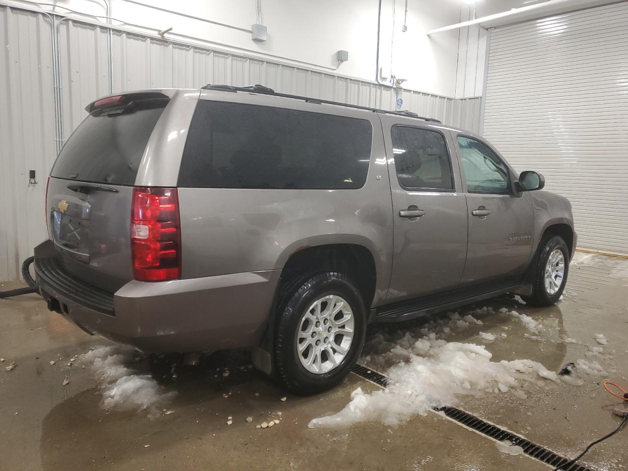2013 Chevrolet Suburban VIN 1GNSKJE72DR236026 Copart auction photo, front end damage thumbnail 3