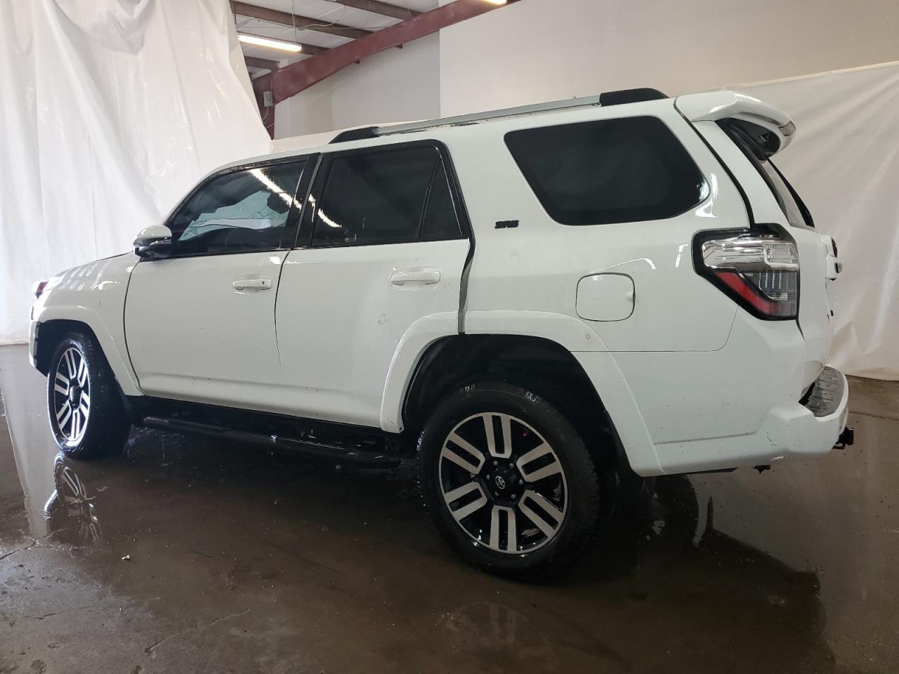 2022 Toyota 4Runner VIN JTEFU5JR8N5270883 Copart auction photo, all over / undercarriage damage thumbnail 2