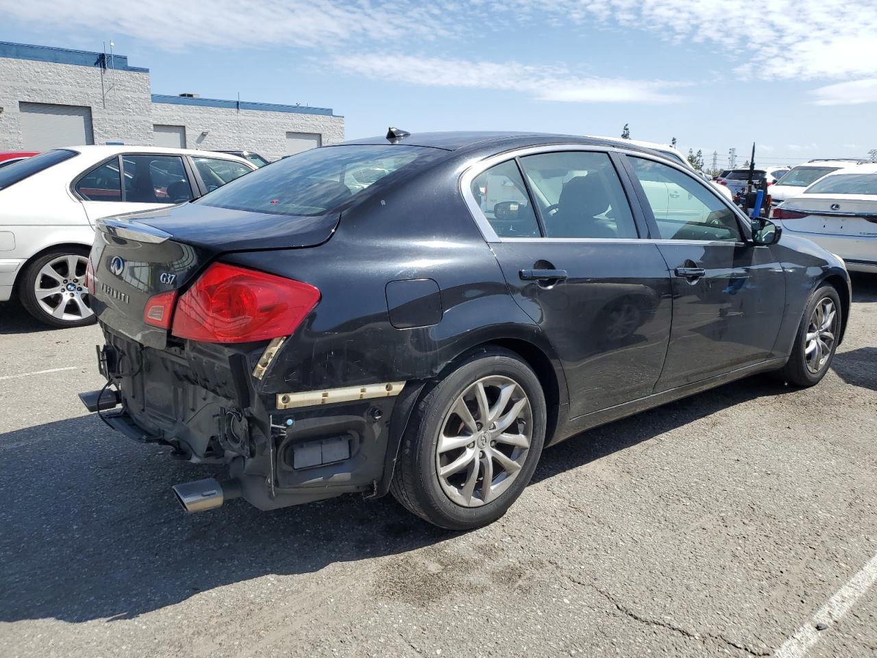 2009 Infiniti G VIN JNKCV61E69M304305 Copart auction photo, rear end damage thumbnail 3