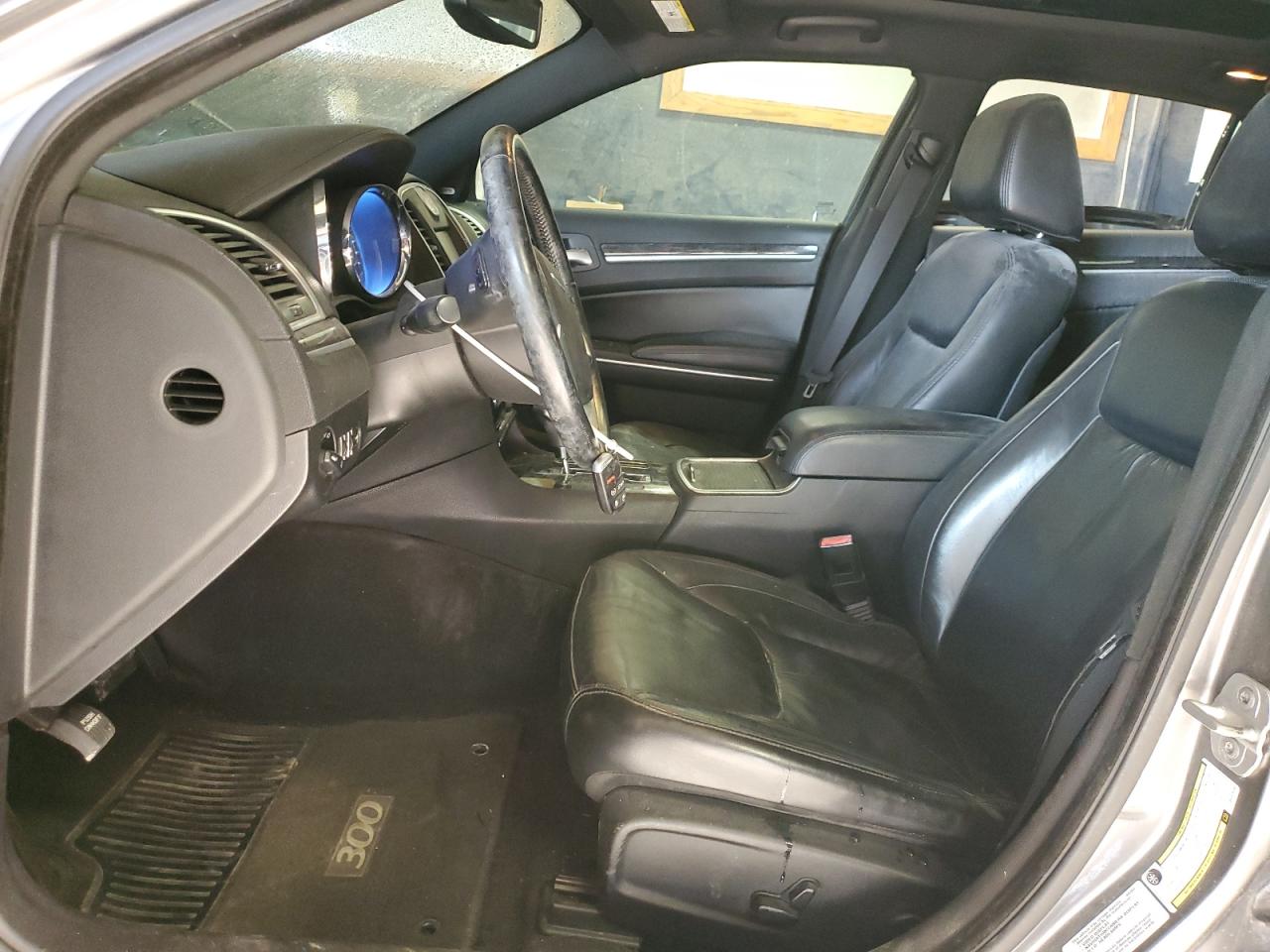 2011 Chrysler 300 VIN 2C3CA5CG1BH526463 Copart auction photo, side / rear end damage thumbnail 7