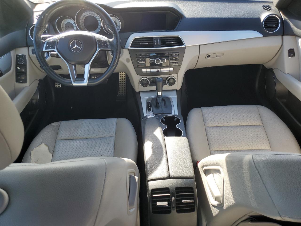 2014 Mercedes-Benz C-klasse VIN WDDGF4HB7EA948865 Copart auction photo, front end / minor dent/scratches damage thumbnail 8
