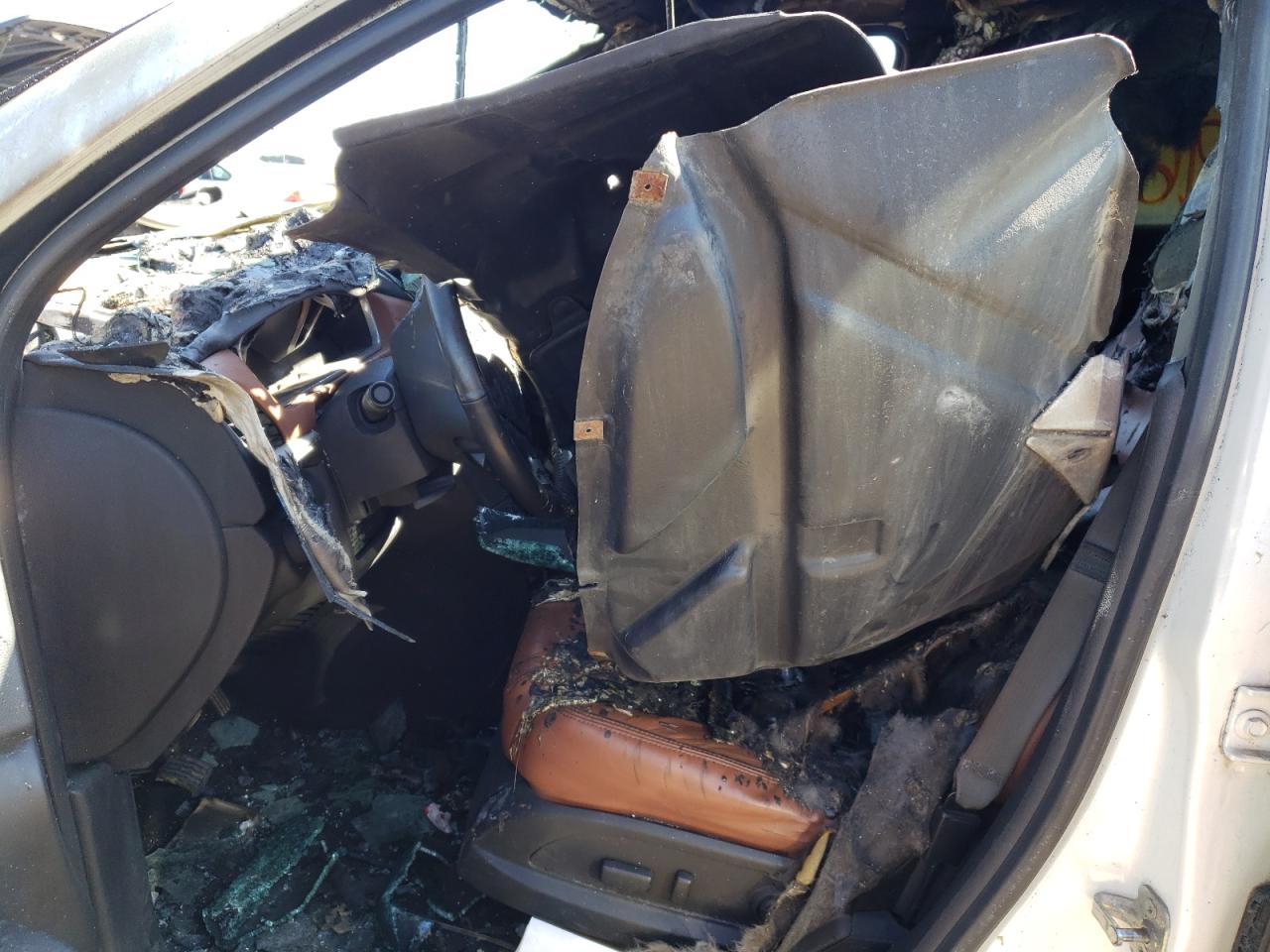 2015 Chevrolet Traverse VIN 1GNKVJKD2FJ163324 Copart auction photo, burn - engine / burn - interior damage thumbnail 7