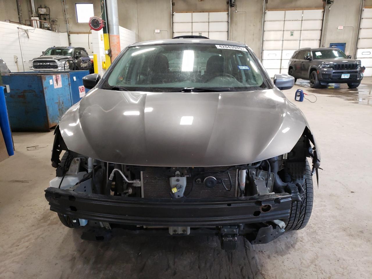 2019 Nissan Sentra VIN 3N1AB7AP5KY457918 Copart auction photo, front end / minor dent/scratches damage thumbnail 5