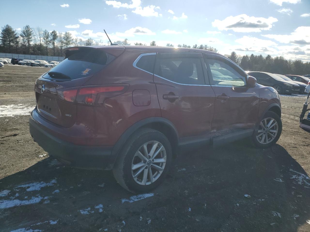 2019 Nissan Rogue VIN JN1BJ1CR5KW321055 Copart auction photo, side / minor dent/scratches damage thumbnail 3