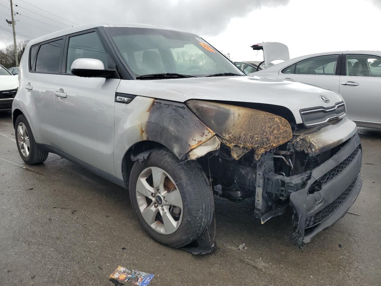 2017 KIA Soul VIN KNDJN2A2XH7501885 Copart auction photo, burn - engine damage thumbnail 4