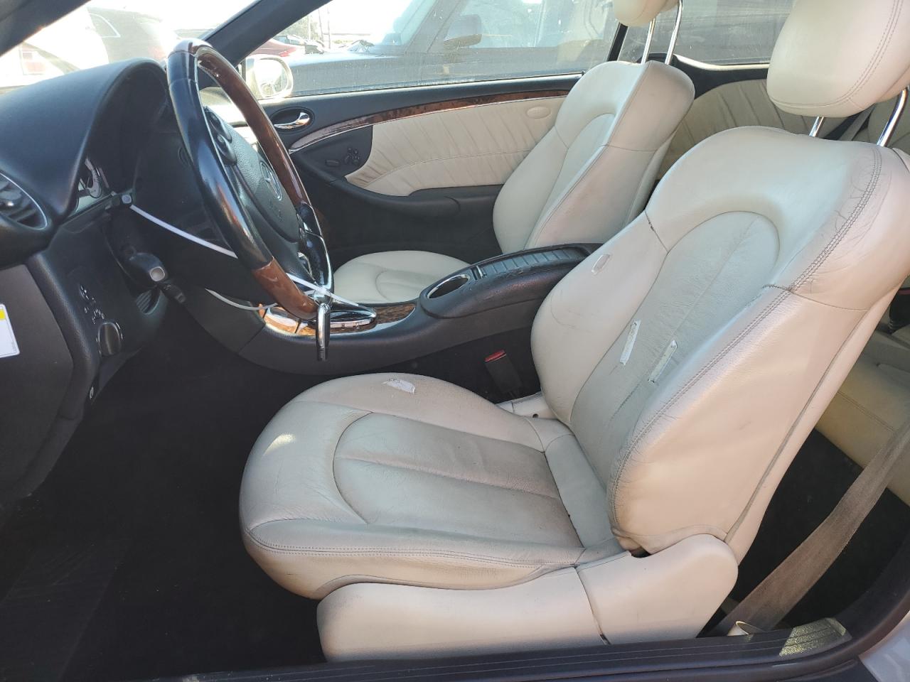 2009 Mercedes-Benz CLK-klasse VIN WDBTJ56H89F270509 Copart auction photo, front end damage thumbnail 7