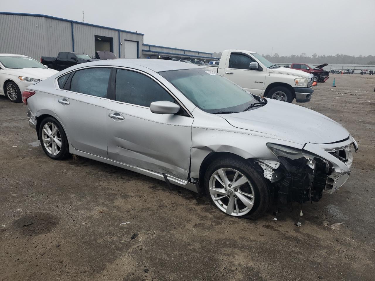 2013 Nissan Altima VIN 1N4AL3AP7DC167264 Copart auction photo, front end / rear end damage thumbnail 4